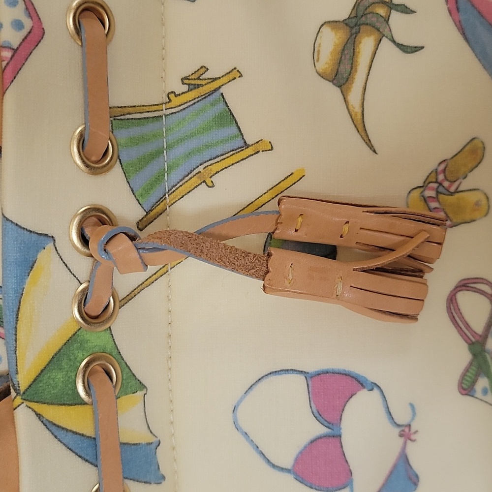 Dooney & Bourke vintage beach design coated canvas handbag - Picture 10 of 16